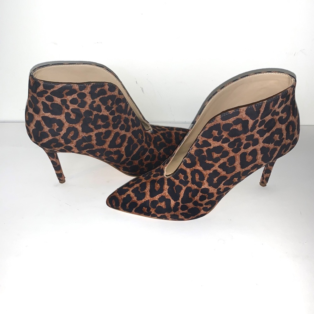Jessica Simpson leopard booties - Picture 1 of 8